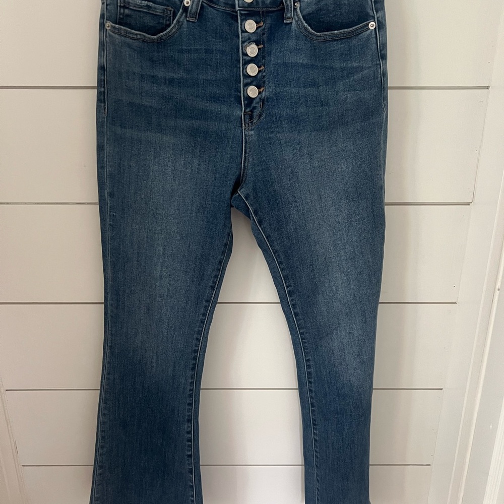 Mica size 27 cropped jeans button fly